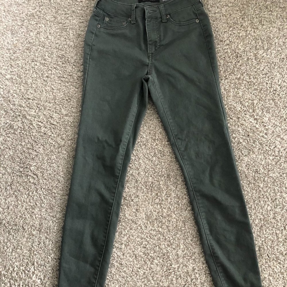 Aeropostale High Waisted Ankle Jegging